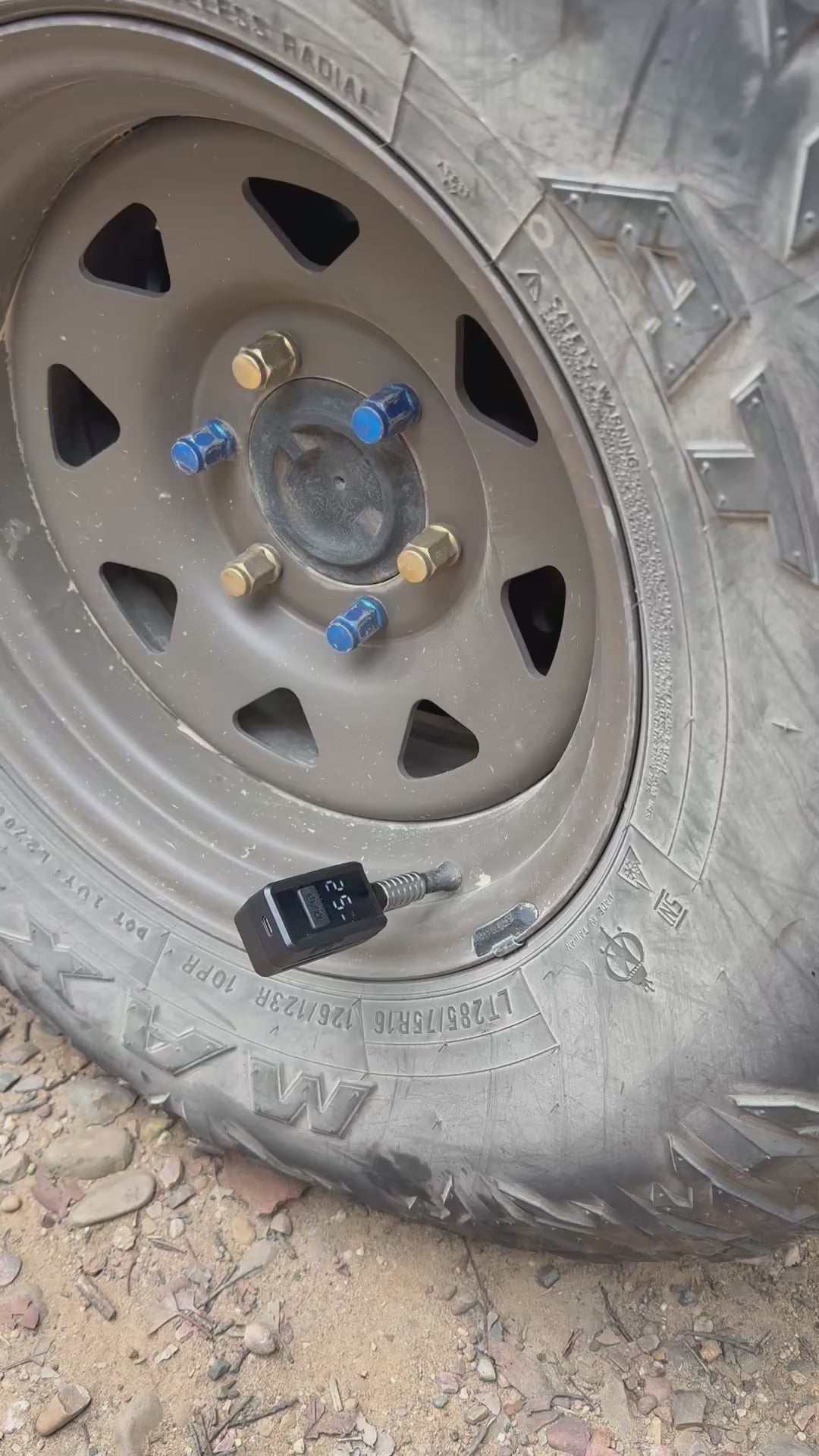 Tracker's Smart Tyre Deflator Single